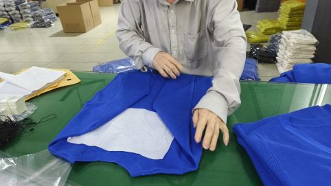 fabricante de prendas de punto portugal, empresa de fabricación de suéteres jacquard personalizados