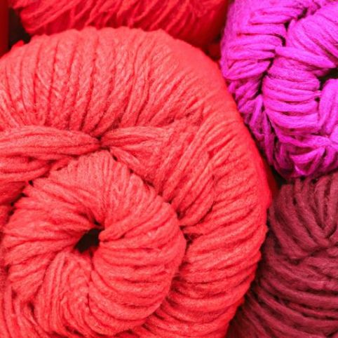 腕編み用糸シェニール 30% pbt ブランケット工場卸売厚手のポリエステル シェニール チャンキー