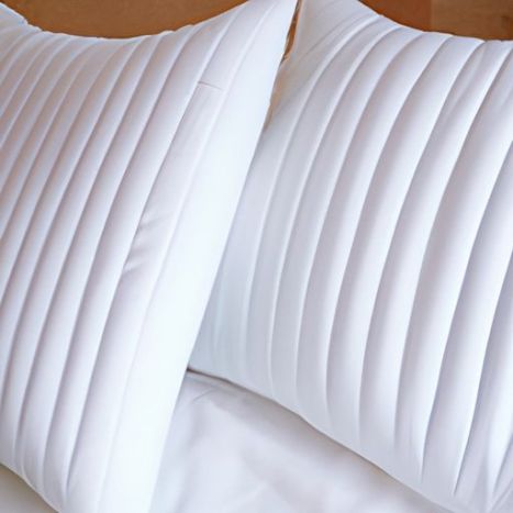 حشوة وسائد سرير مخططة مقاس 48 × 74 سم في مستشفى الفندق للنوم، 2 وسادة قابلة للغسل من ريش البط الأبيض الناعم
